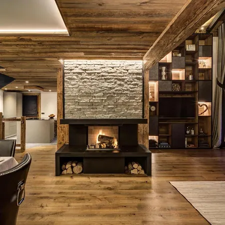 Chalet Ultra-luxe Chalet With Matterhorn Views *